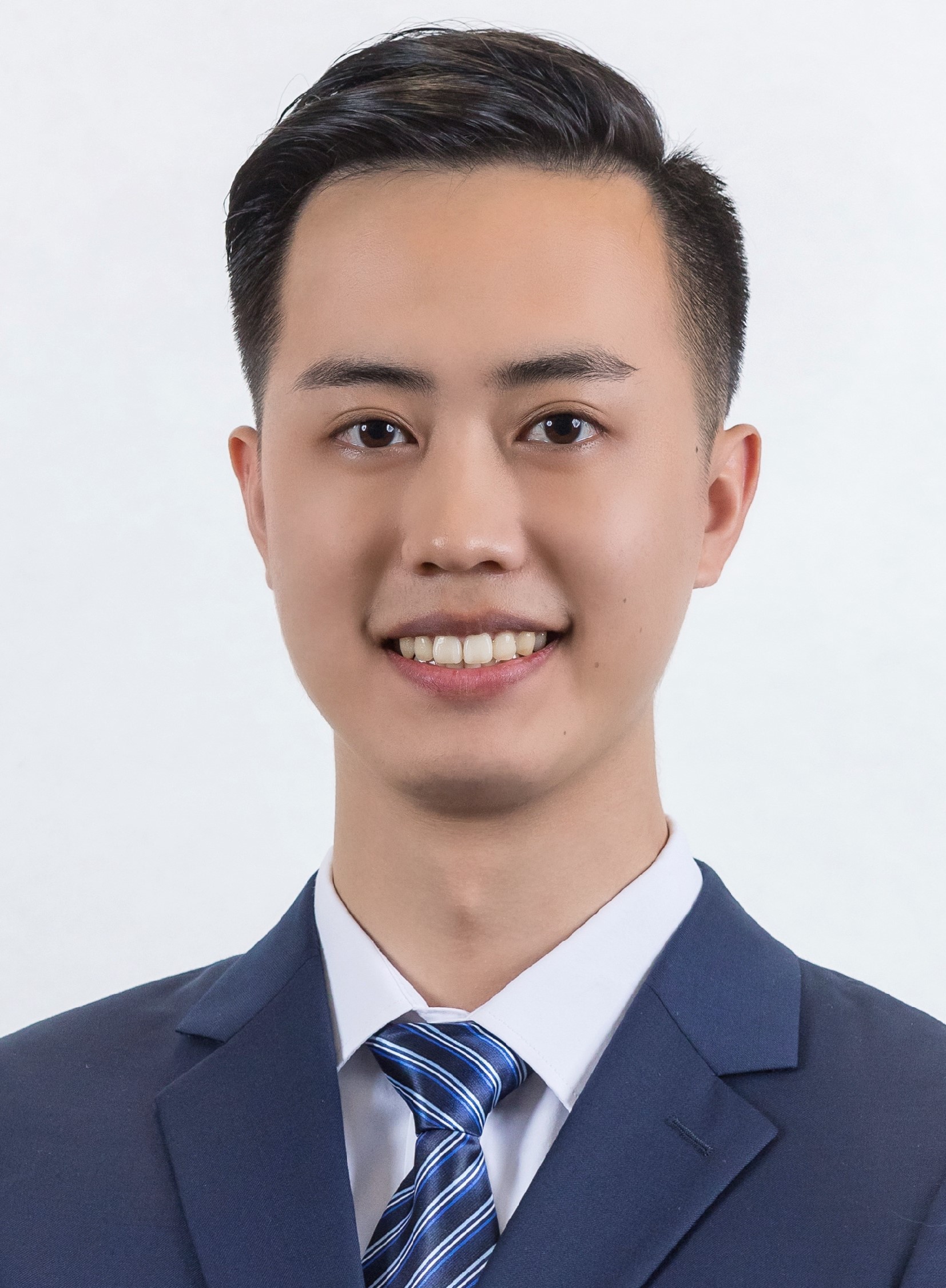 minghong_portrait.jpg